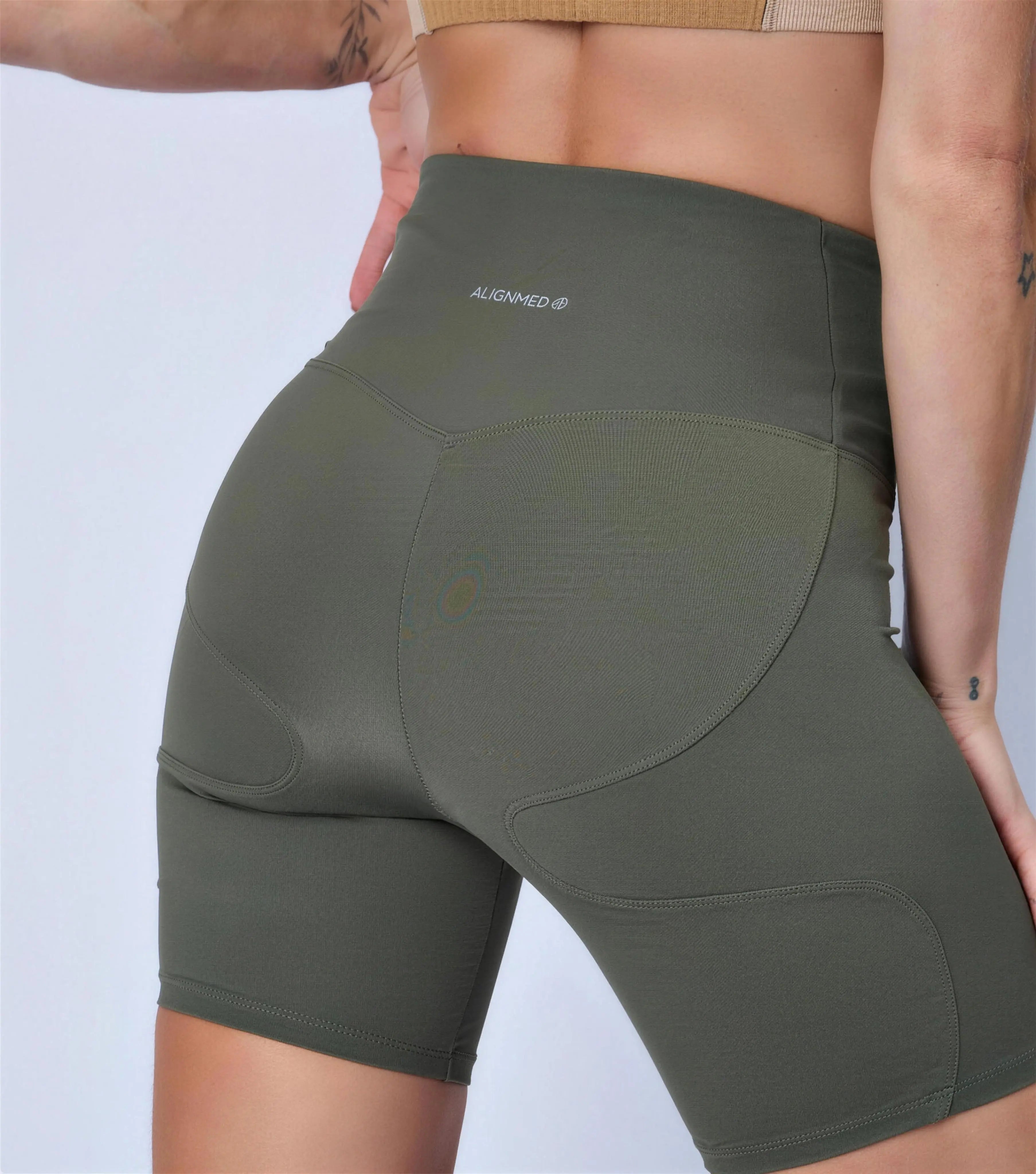 Bermuda de ciclismo postural feminina — Alignmed Brasil — foto 12