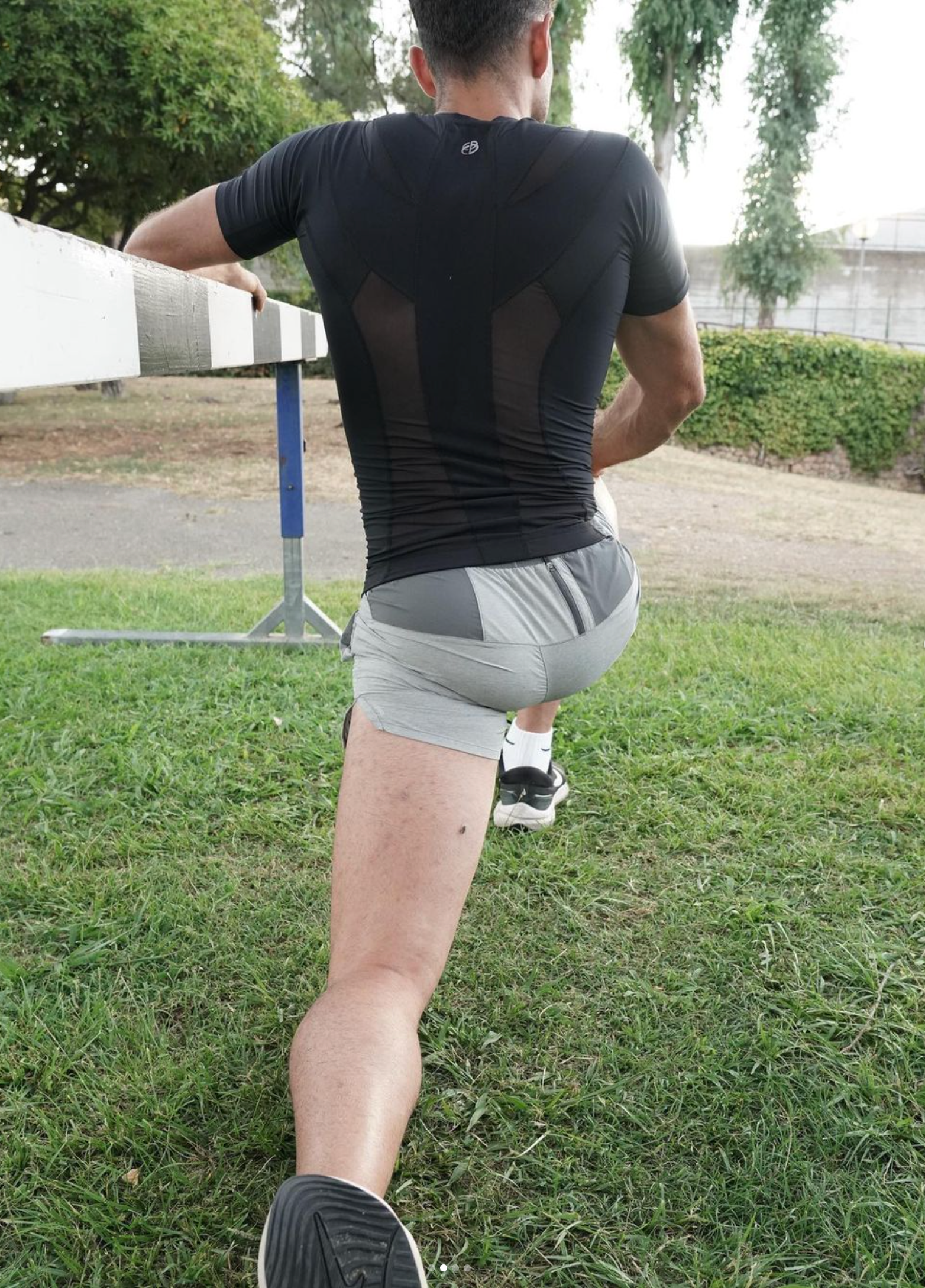 Dor Lombar em Pessoas Sedentárias: Causas, Consequências e Tratamentos 