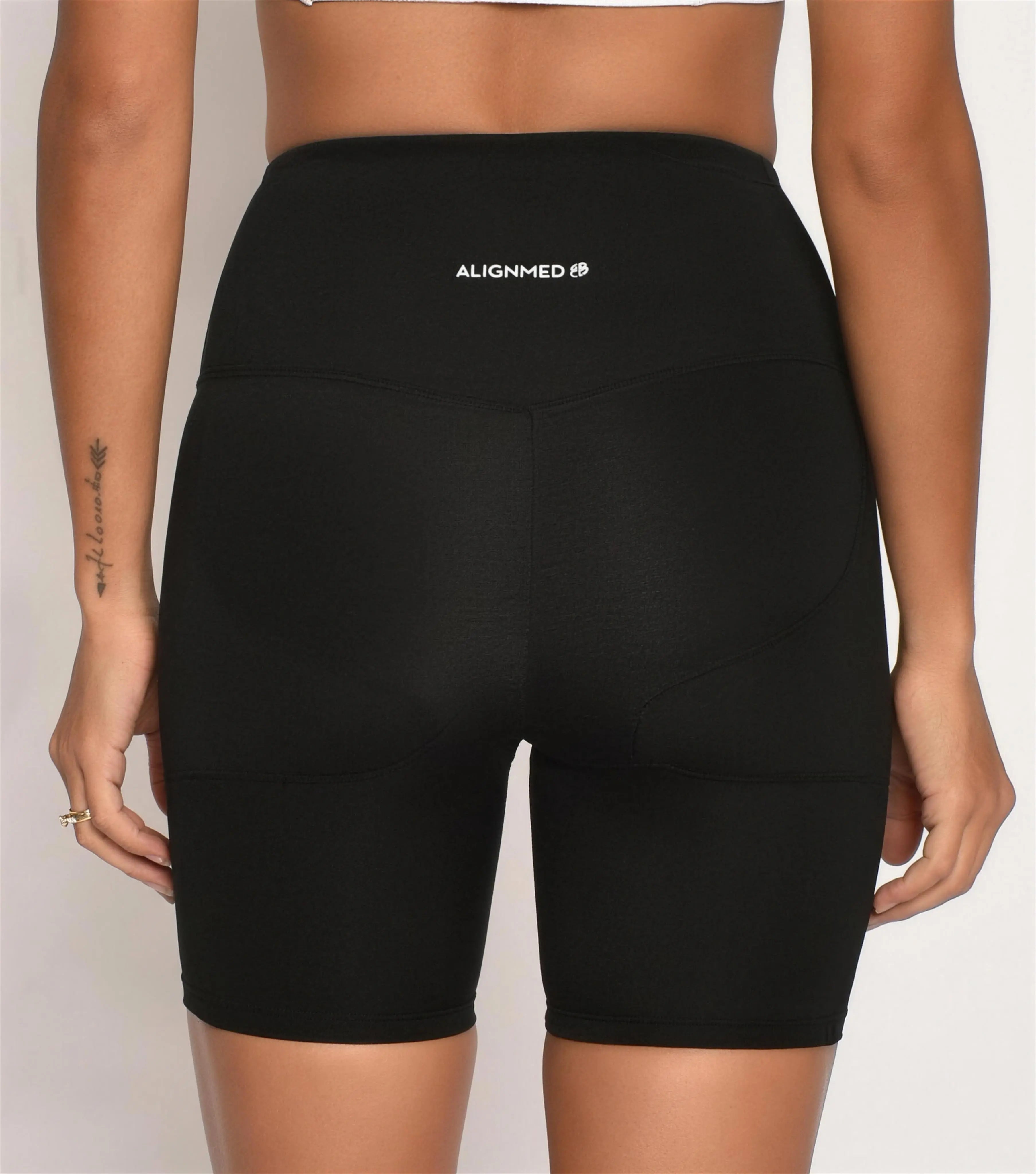 Bermuda de ciclismo postural feminina — Alignmed Brasil — foto 2