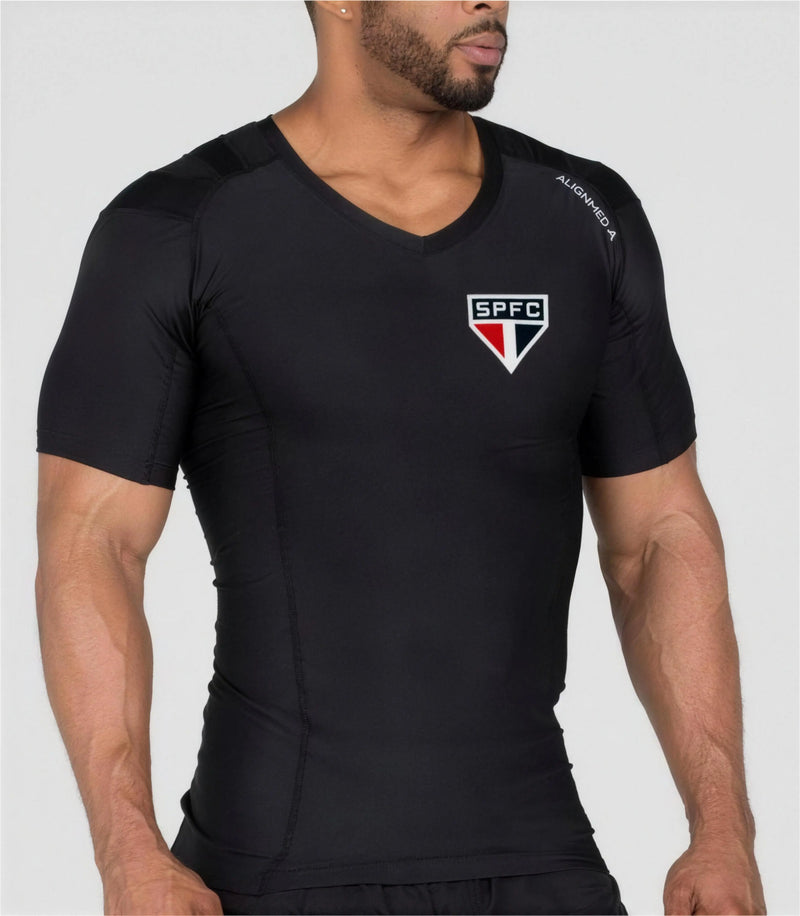 Camiseta postural masculina SPFC pullover com logo à esquerda preta — Alignmed Brasil